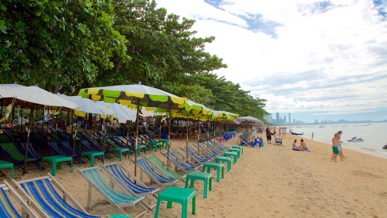 Max'S Beach House Hotel Pattaya Exterior foto